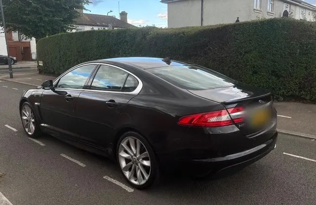 Jaguar XF